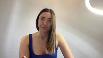 TonaShoup live cam on Cam4