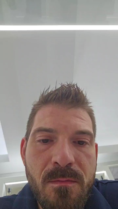 Tonello88 live cam on Cam4