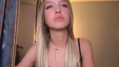 ToniaNephew live cam on Cam4