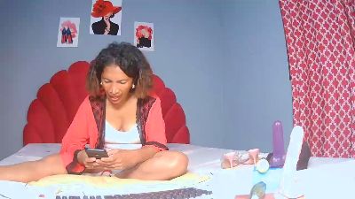 Tonicia live cam on Cam4
