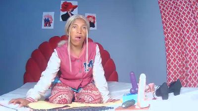 Tonicia live cam on Cam4