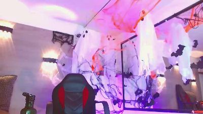 TonnySubmissive live cam on Cam4