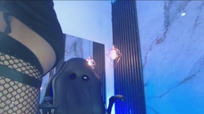 TonnySubmissive live cam on Cam4