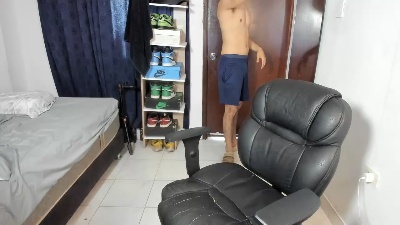 Tonnymiller live cam on Cam4