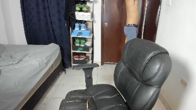 Tonnymiller live cam on Cam4