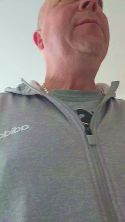 TonyElisia1976 live cam on Cam4