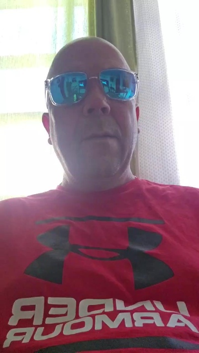 TonyElisia1976 live cam on Cam4