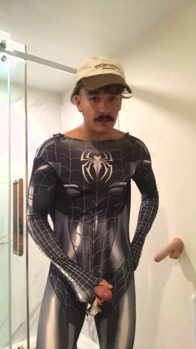 Tonybigdick123 live cam on Cam4