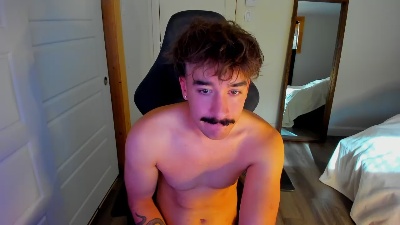 Tonybigdick123 live cam on Cam4