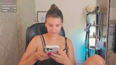 TooBoringAmy live cam on Cam4