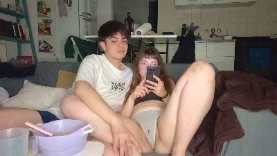 ToomLe live cam on Cam4