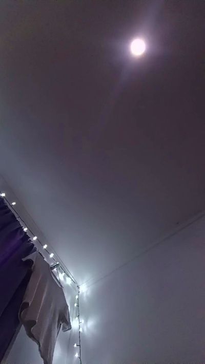 Tooooouchme live cam on Cam4