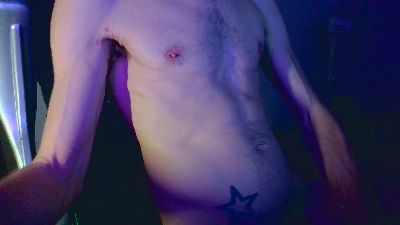 TopDomCloud36 live cam on Cam4