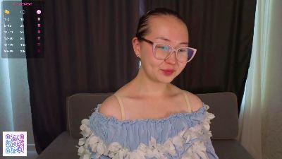 TorieSago live cam on Cam4