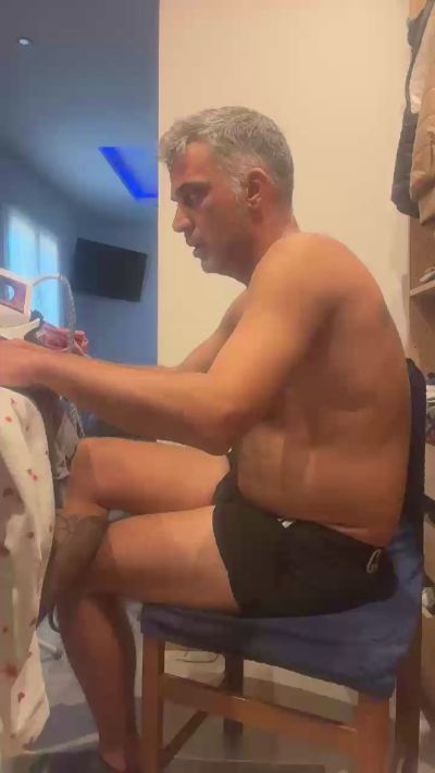 Torinoooo live cam on Cam4