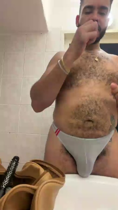 TorodamontaXXL live cam on Cam4