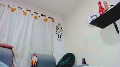 TotalSlave live cam on Cam4
