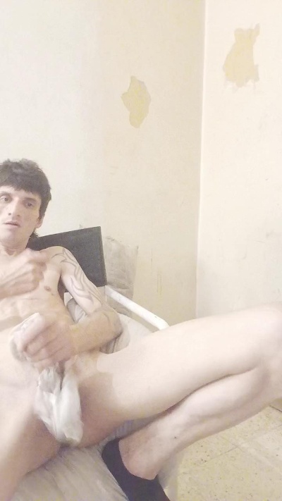 TouchMe35 live cam on Cam4