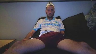Toulonnais83200 live cam on Cam4