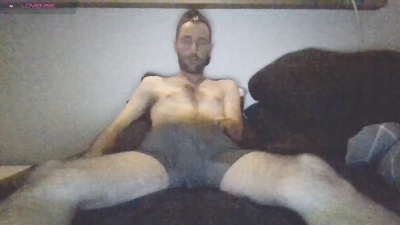 Toulonnais83200 live cam on Cam4