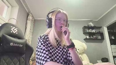 TraceeLiles live cam on Cam4