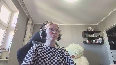 TraceeLiles live cam on Cam4