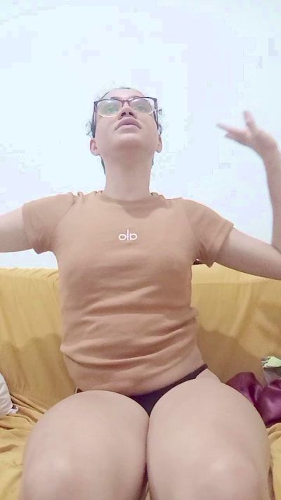 Transputinha83 live cam on Cam4