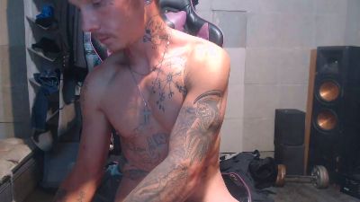 TrapMasterB live cam on Cam4