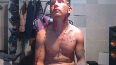 TrapMasterB live cam on Cam4