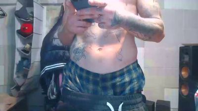 TrapMasterB live cam on Cam4