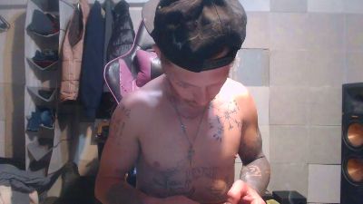 TrapMasterB live cam on Cam4