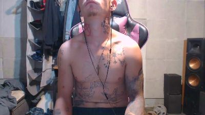 TrapMasterB live cam on Cam4
