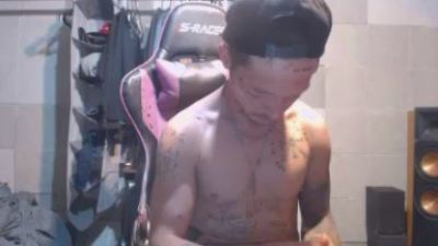 TrapMasterB live cam on Cam4