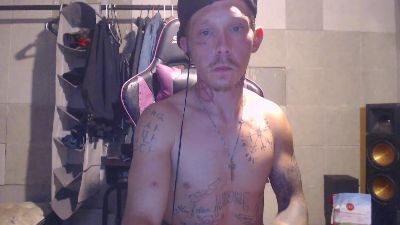 TrapMasterB live cam on Cam4