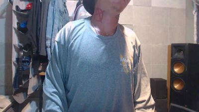 TrapMasterB live cam on Cam4