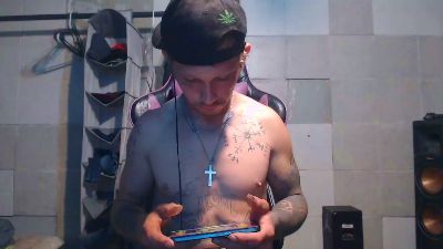 TrapMasterB live cam on Cam4