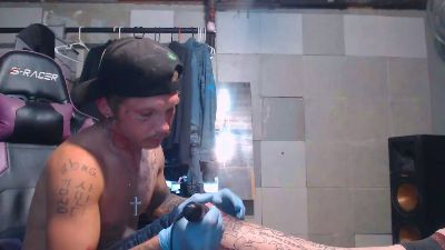 TrapMasterB live cam on Cam4