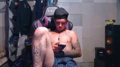 TrapMasterB live cam on Cam4