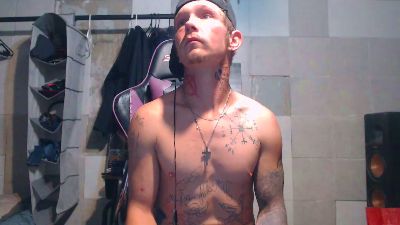 TrapMasterB live cam on Cam4