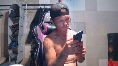 TrapMasterB live cam on Cam4