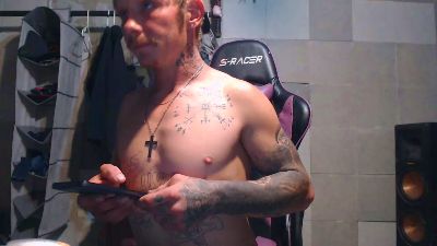 TrapMasterB live cam on Cam4