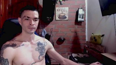 Travis_rxxx live cam on Cam4