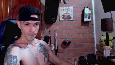 Travis_rxxx live cam on Cam4