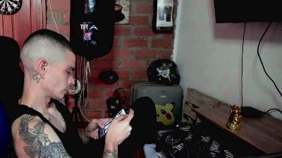 Travis_rxxx live cam on Cam4
