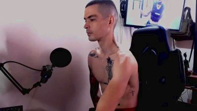Travis_rxxx live cam on Cam4