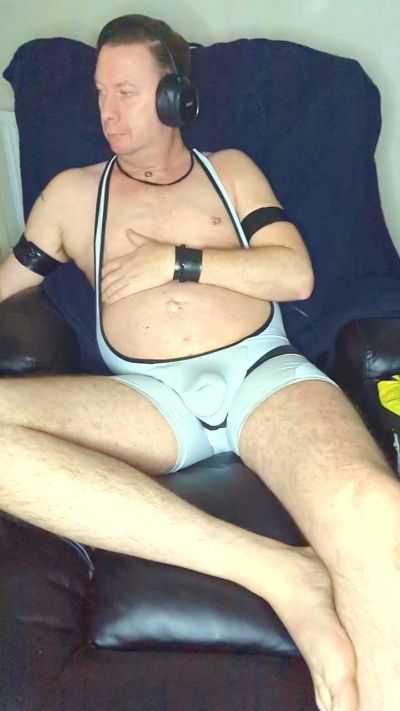 Trebs69si live cam on Cam4