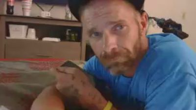 TreeBurner1 live cam on Cam4