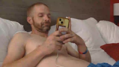 TreeBurner1 live cam on Cam4