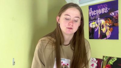 TreenaSpeier live cam on Cam4