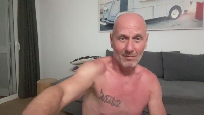 TrekFun live cam on Cam4